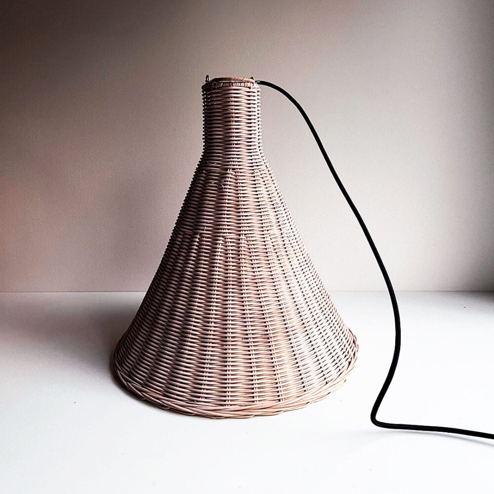 BUNDA (S) -rottinkivarjostin, valkaistu (mallikappale)