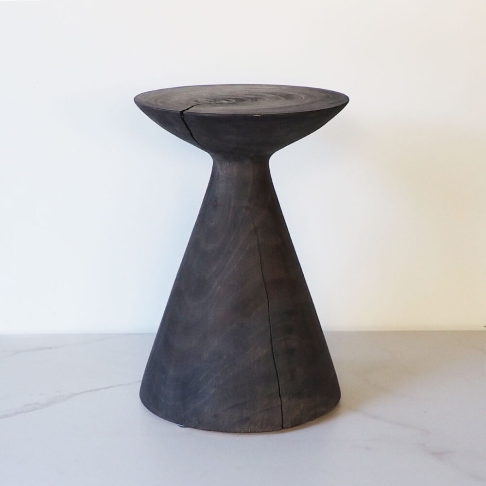 NANA 'THIN' | kuultomusta (messukappale)