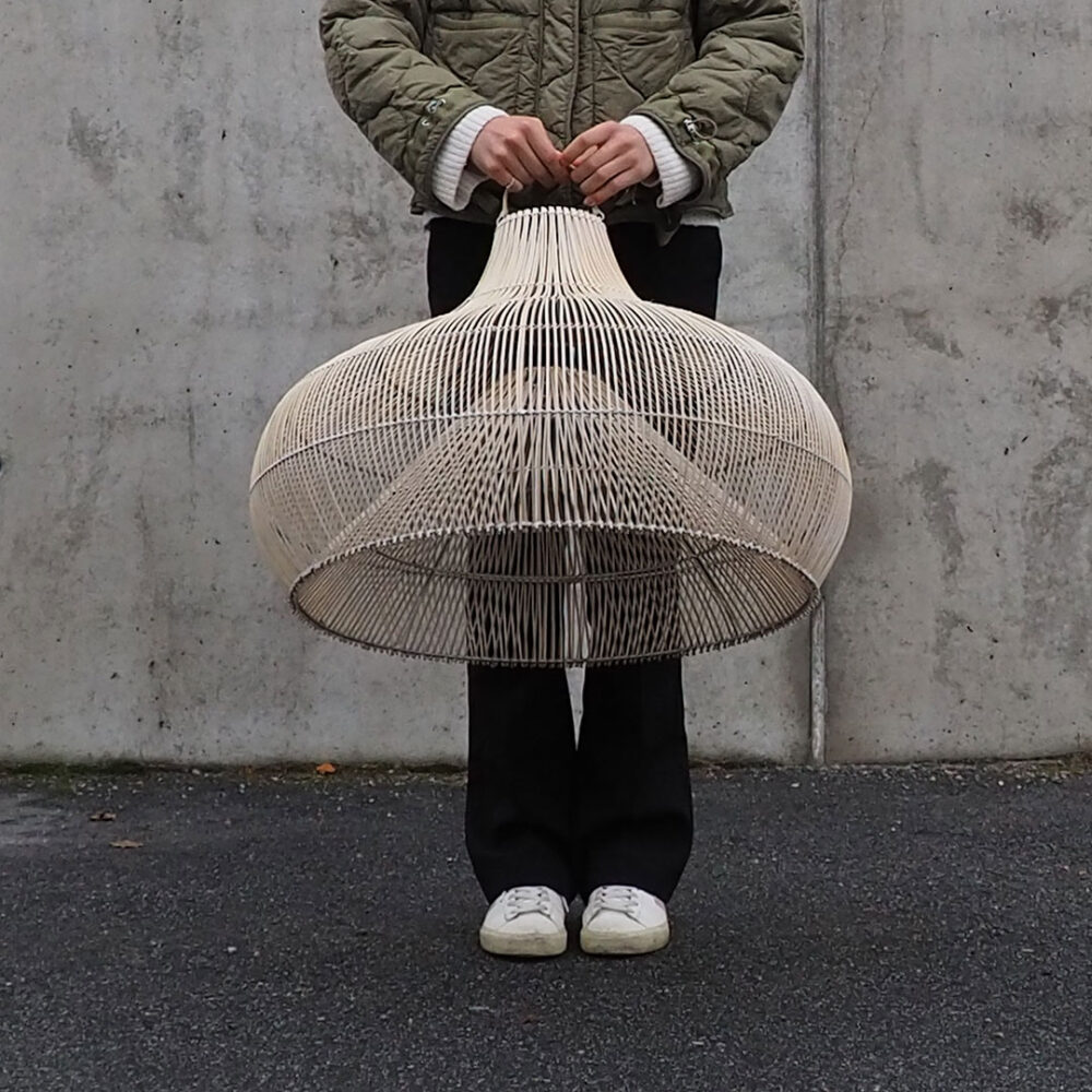 INALA (L) -rottinkivarjostin, valkaistu (2-laatu)