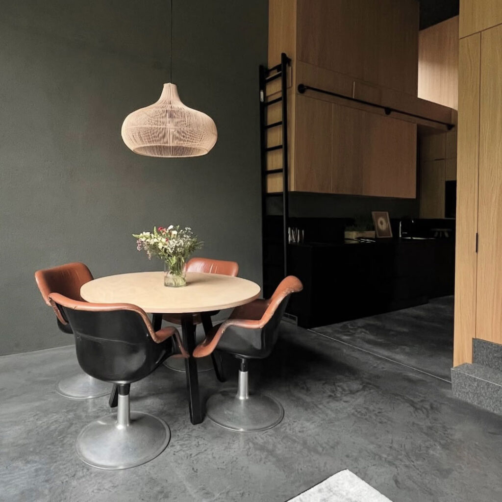 kakadu-L-tajo-hjemma